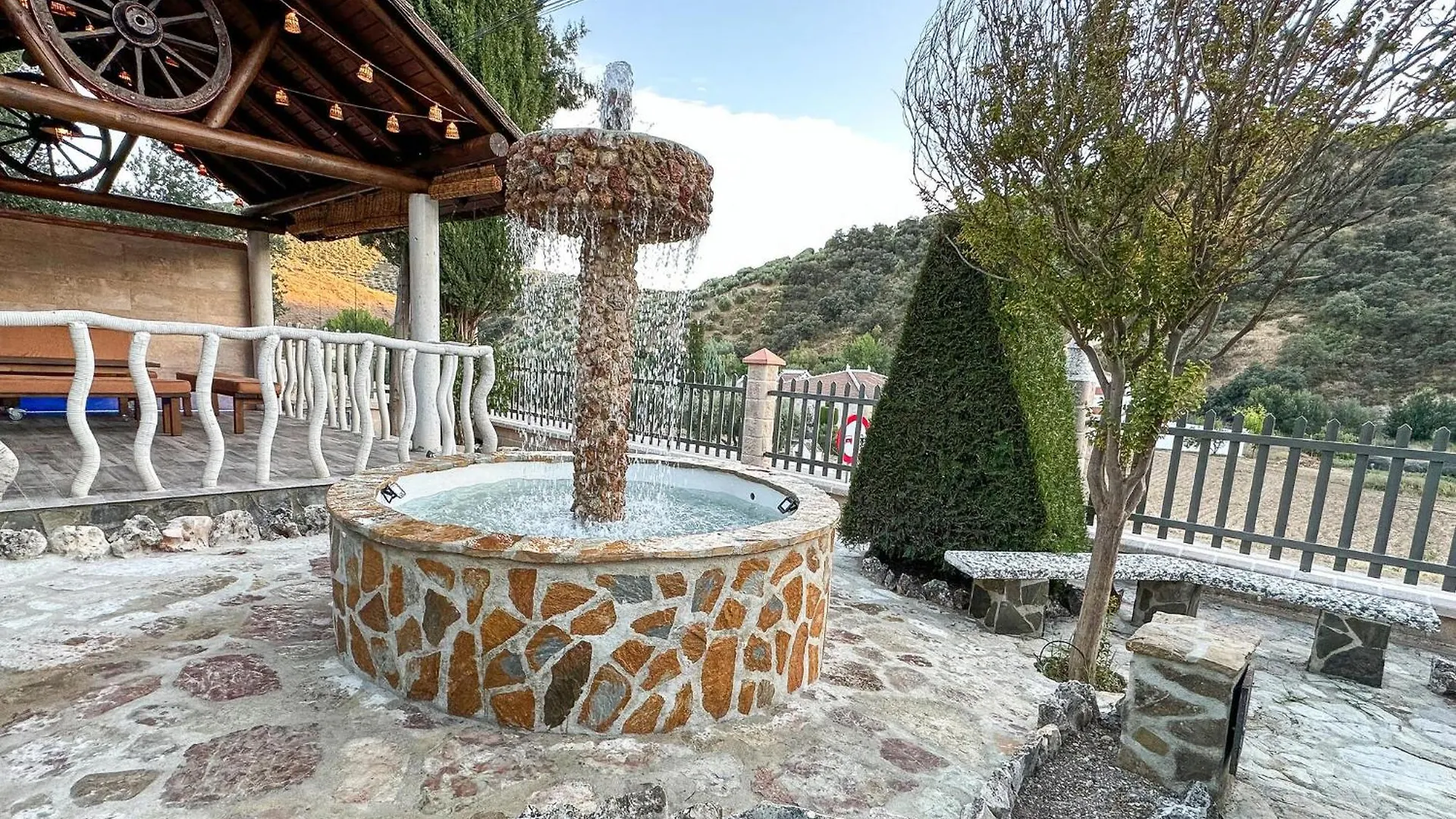 Amazing Home In Algarinejo